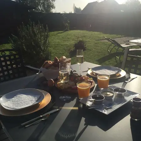 L'eau D'heure Essentielle Bed & Breakfast